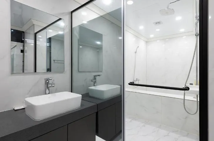 Reina Hotel 釜山広域市 0*,