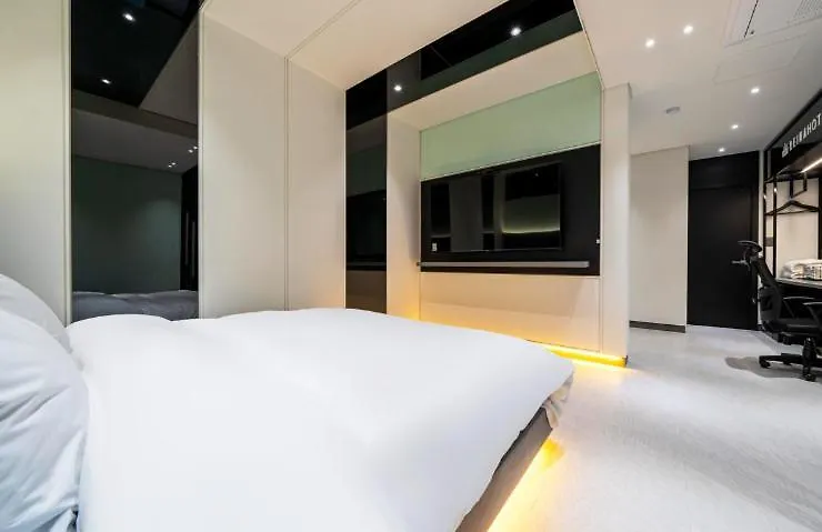 Reina Hotel 釜山広域市 0*,  韓国