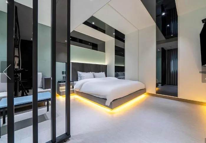 Reina Hotel 釜山広域市 0*,  韓国