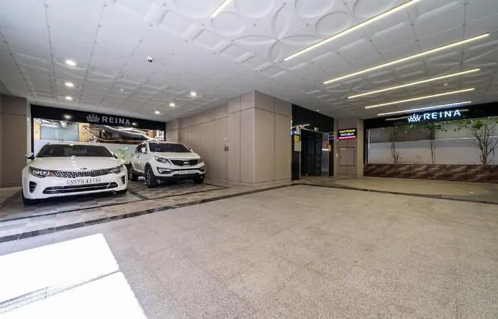 Reina Hotel Busan
